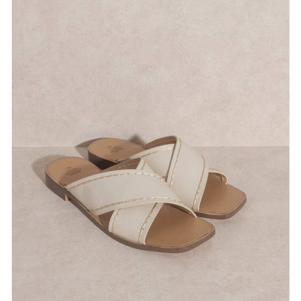 Tan Oasis‎ Society Stella Criss Cross Slides Size 8.5